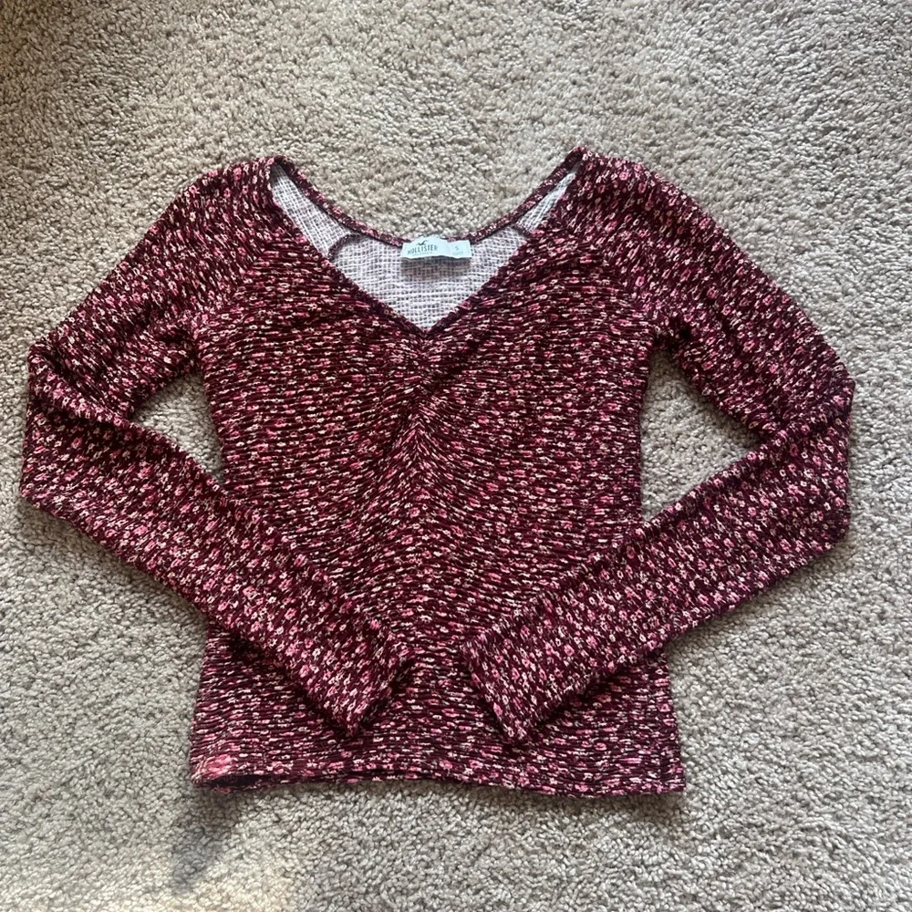 Floral Hollister Long Sleeve V-Neck - Picture 1 of 6